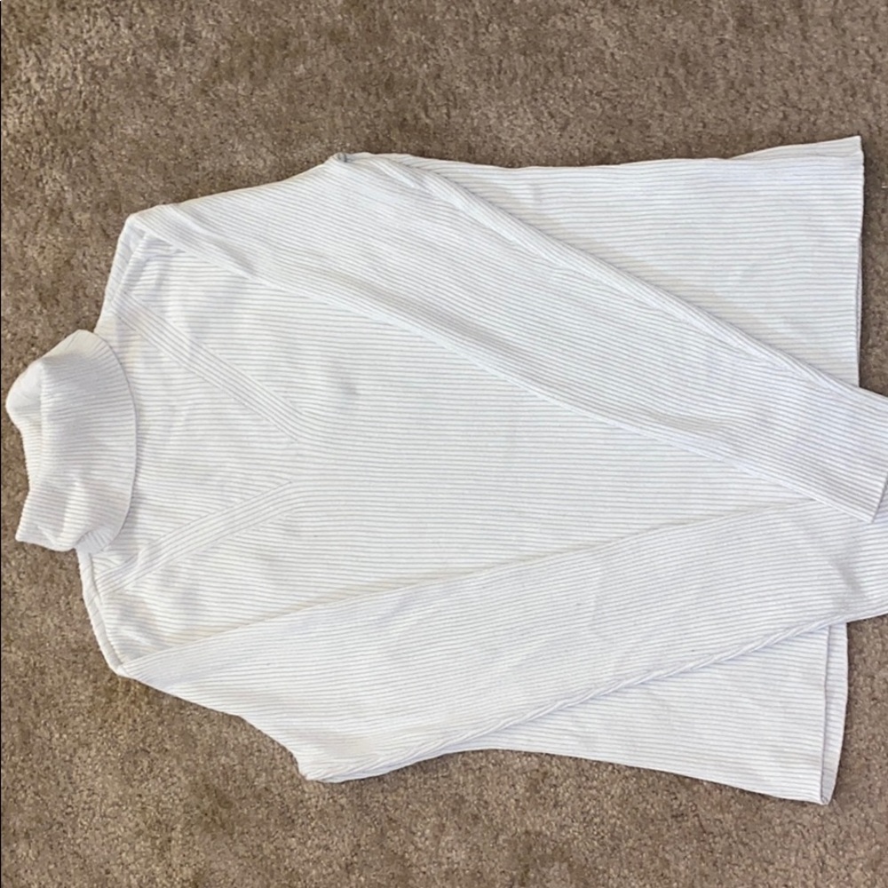 Long sleeved shirt that’s all white 🤍